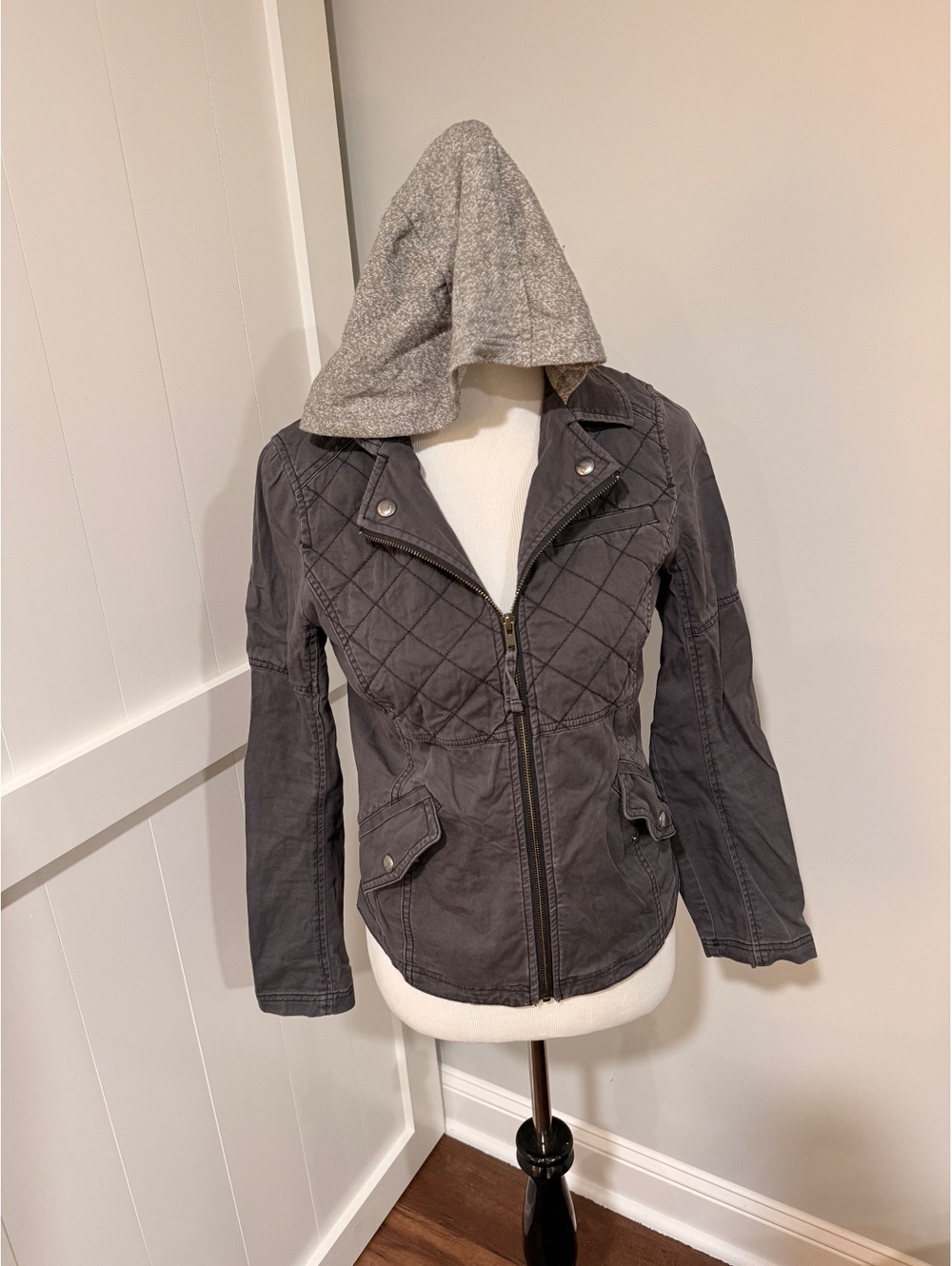 Express Women's Utility Jacket with Hood XS Gray Quilted Detail